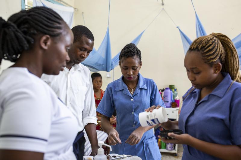 Nurses do the morning round in the Maternity Ward at Lodwar Referral Hospital in Turkana, Kenya. 