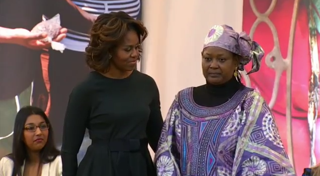 First Lady Michelle Obama presents one of ten International Women of Courage Awards to Fatimata TourÃ© for her courageous fight against gender-based violence during the brutal occupation of Gao, Mali, in 2012 and 2013.
